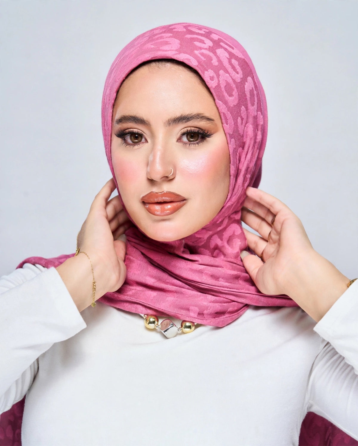 Duo Pin Leopard Hijab - Fuchsia Pink