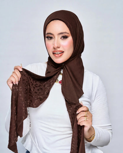 Duo Pin Leopard Hijab - Chocolate Brown